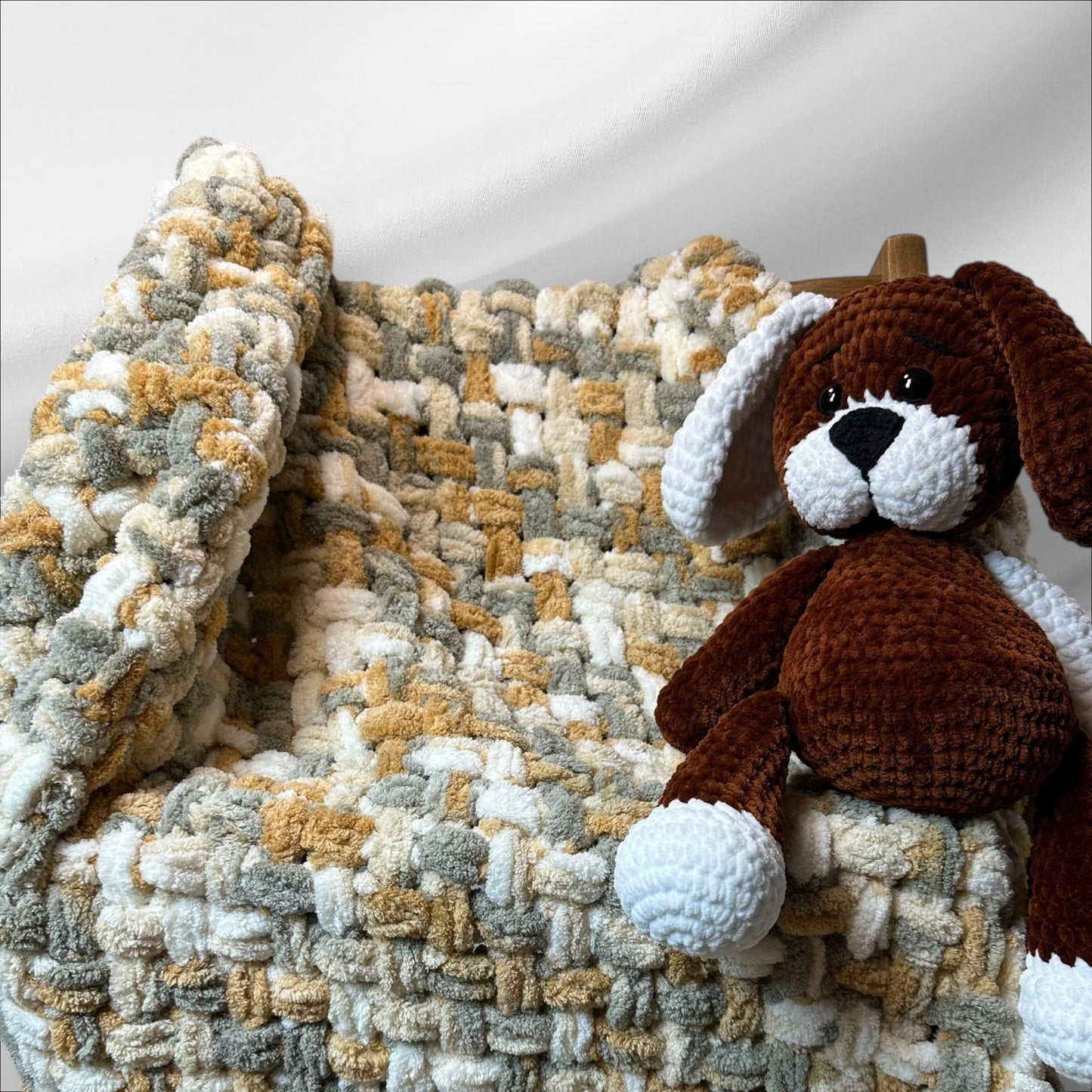 Cloudsoft Cozy Blanket – Hand-Woven Baby Blanket | Soft Chenille Cozy Blanket